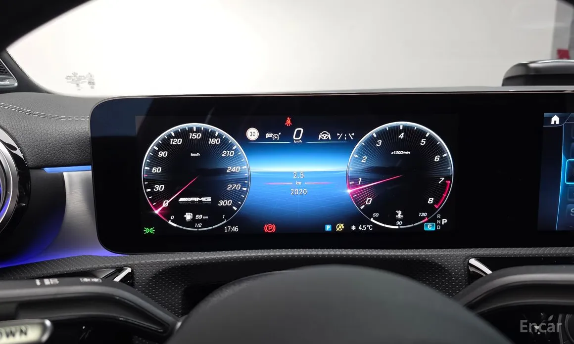 Фото 8 - Mercedes-Benz CLA-Class