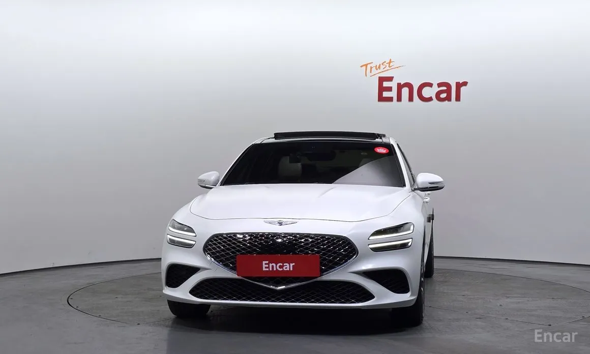 صورة 3 - Genesis G70