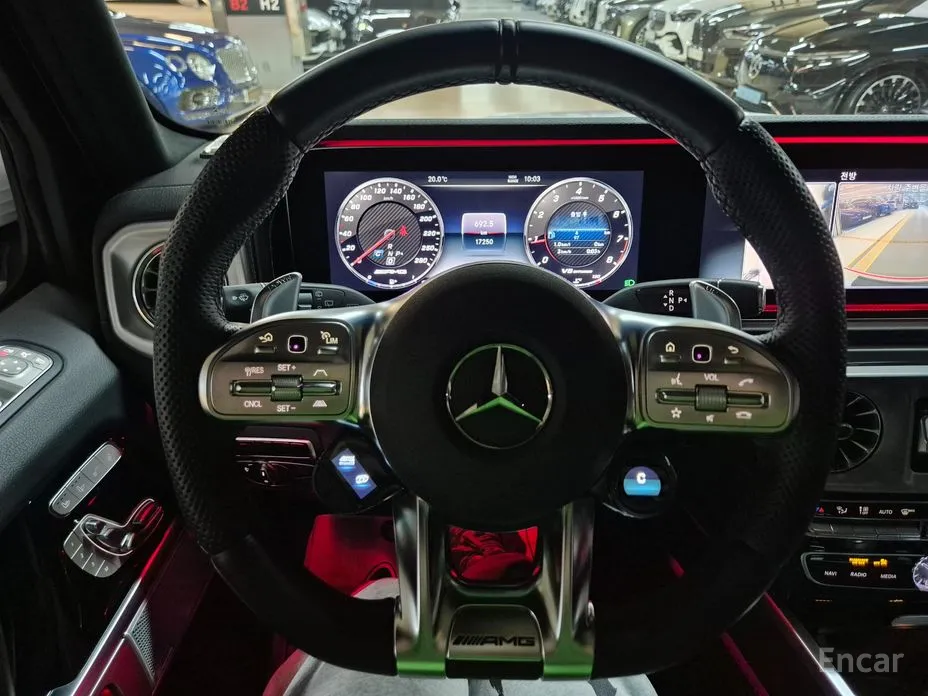 Фото 19 - Mercedes-Benz G-Class