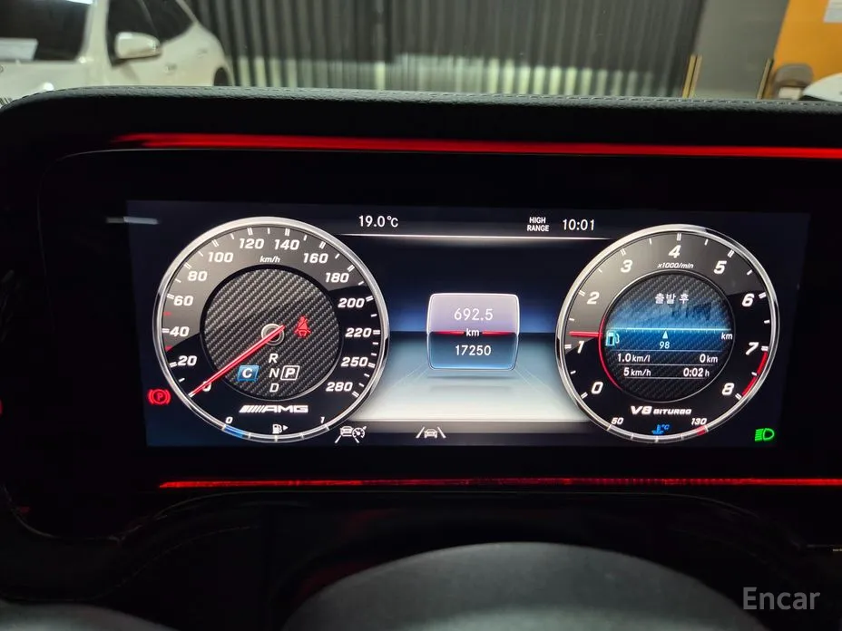 Фото 8 - Mercedes-Benz G-Class