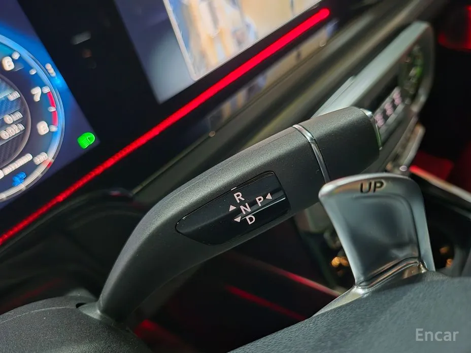 Фото 9 - Mercedes-Benz G-Class