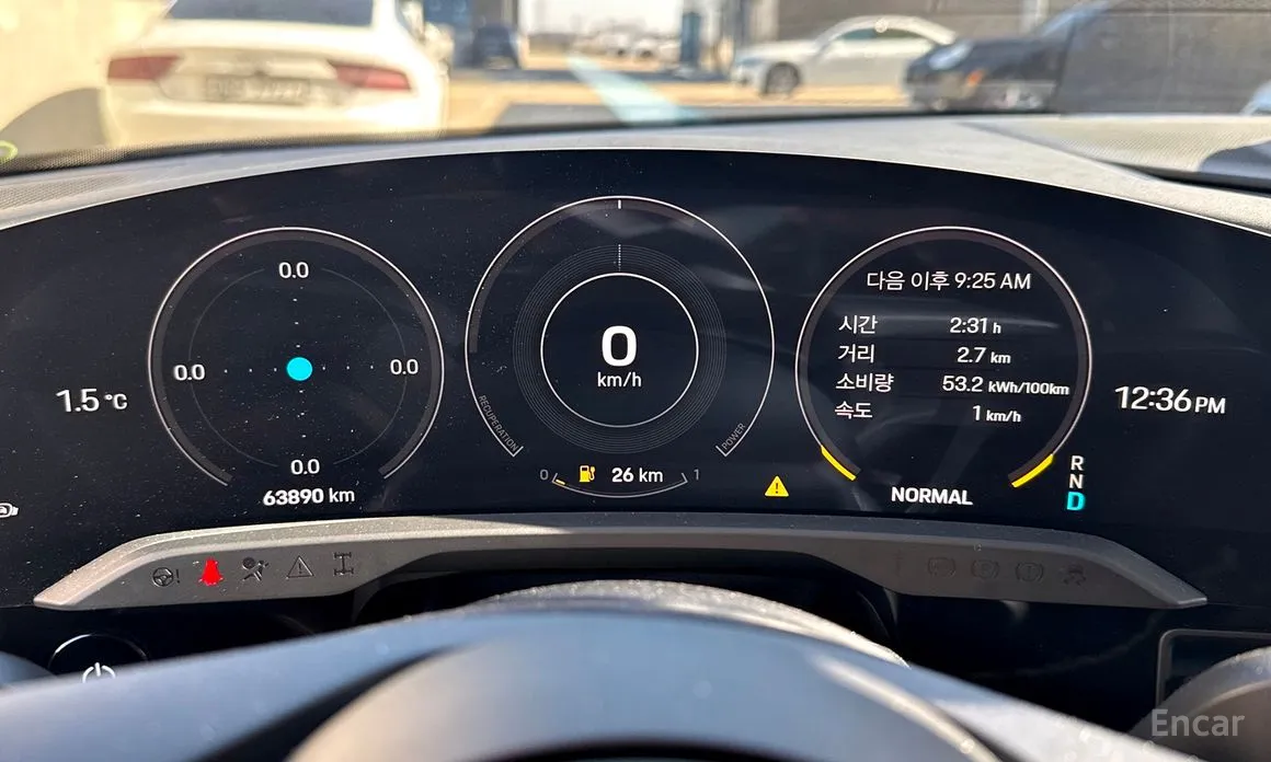 Фото 17 - Porsche Taycan