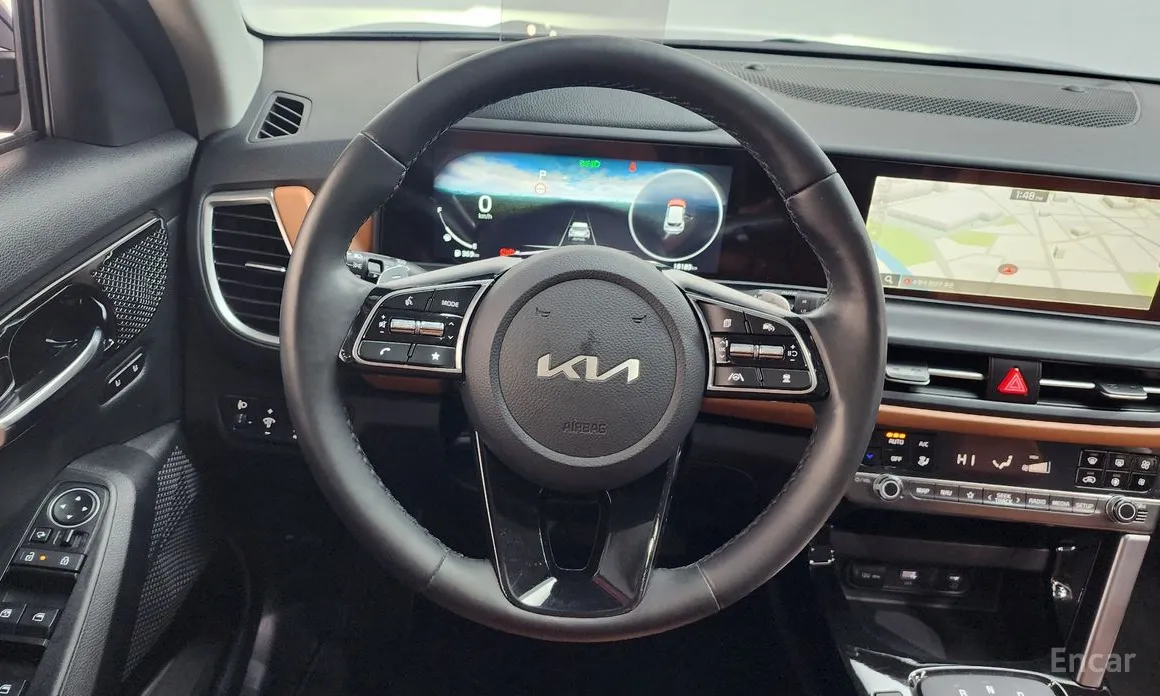 Фото 13 - Kia Seltos