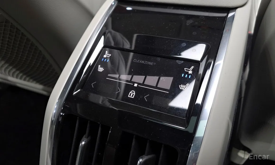 Фото 19 - Volvo S90