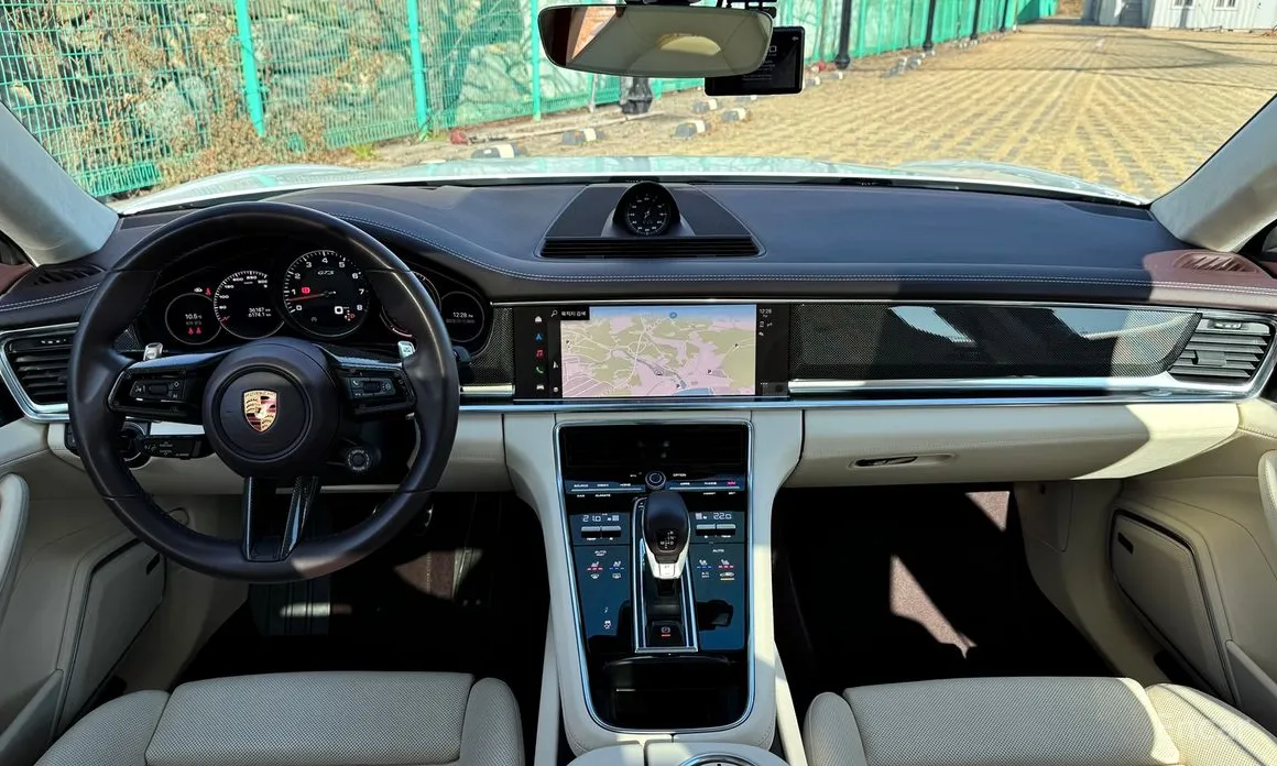 Фото 13 - Porsche Panamera