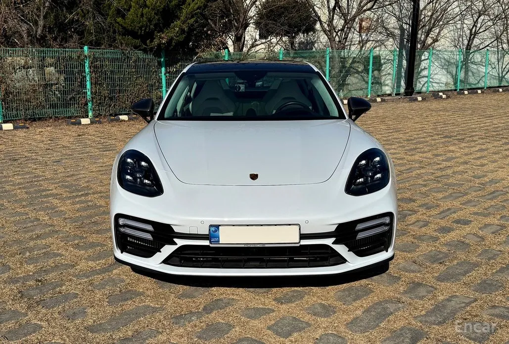 Фото 6 - Porsche Panamera