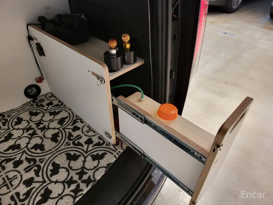 Фото 17 - Hyundai Staria