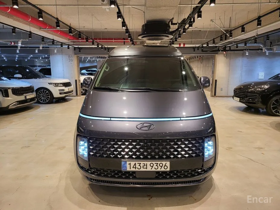 Фото 2 - Hyundai Staria