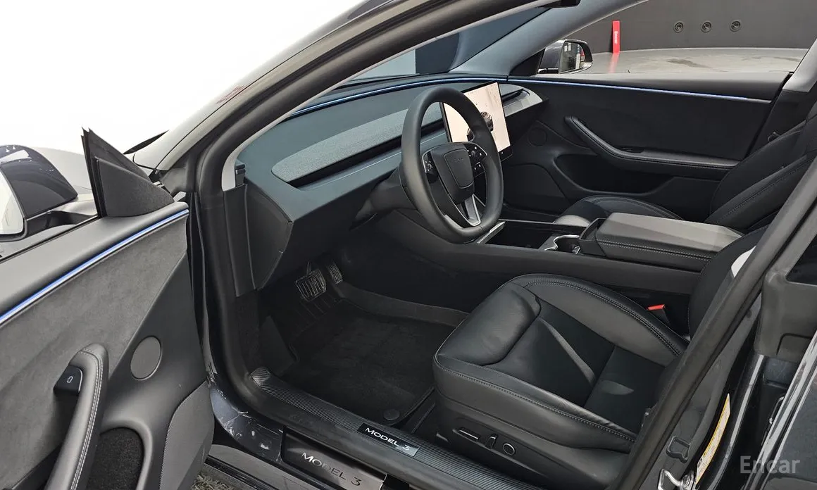 Фото 11 - Tesla Model 3