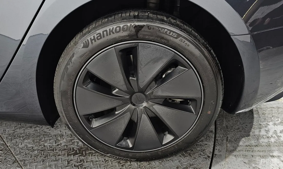 Фото 5 - Tesla Model 3