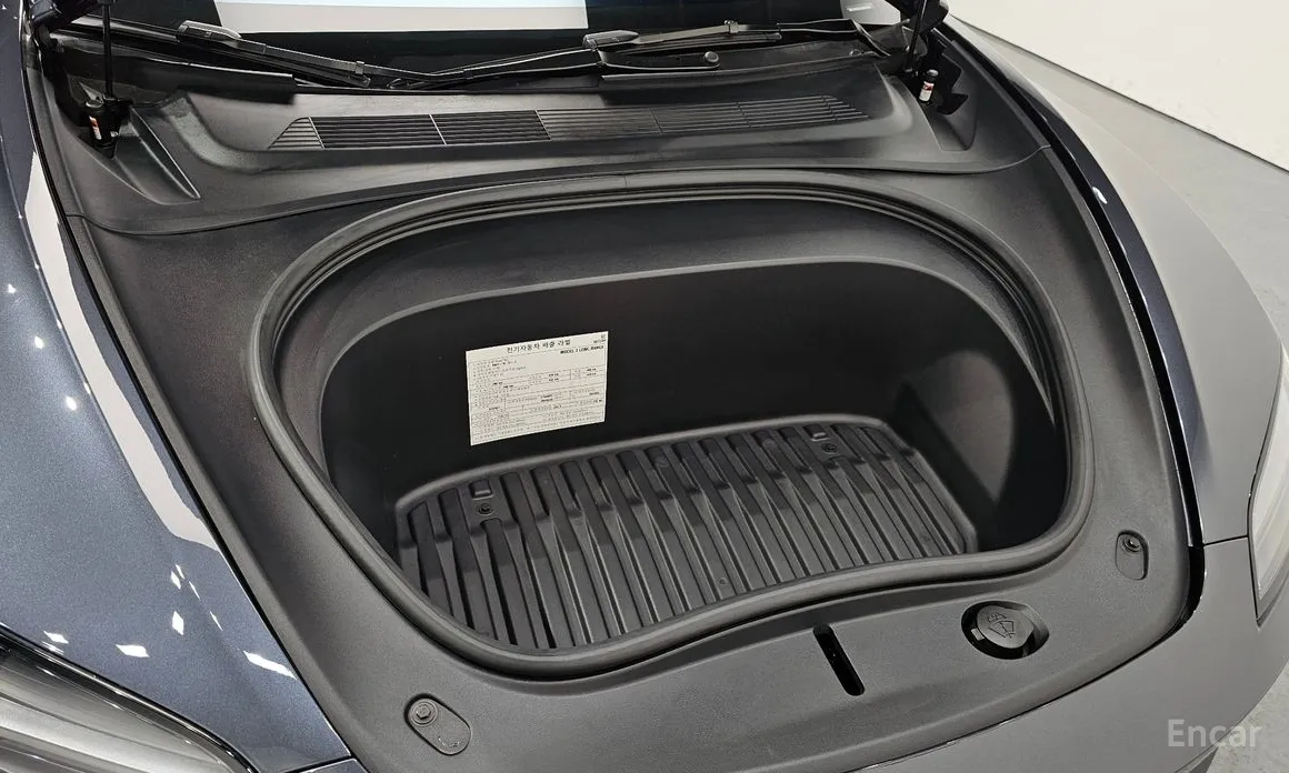 Фото 6 - Tesla Model 3