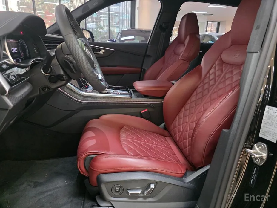 Фото 10 - Audi SQ7