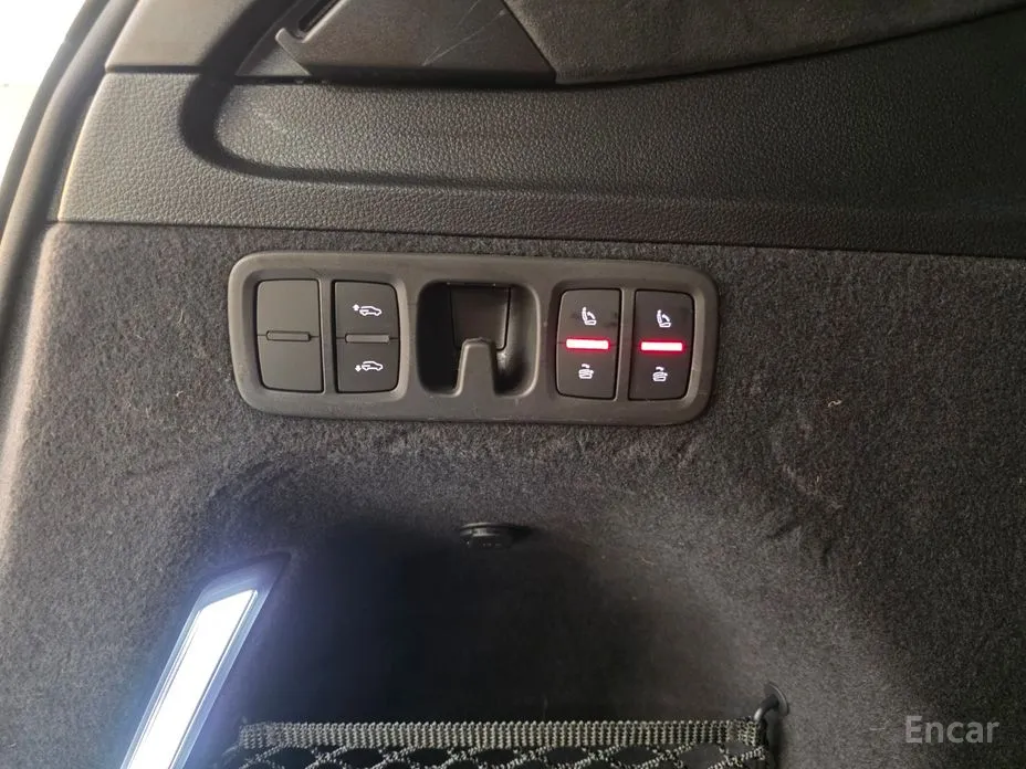 Фото 13 - Audi SQ7