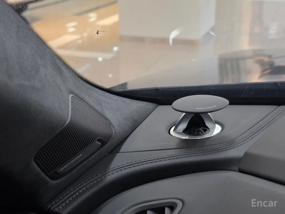 Фото 20 - Audi SQ7