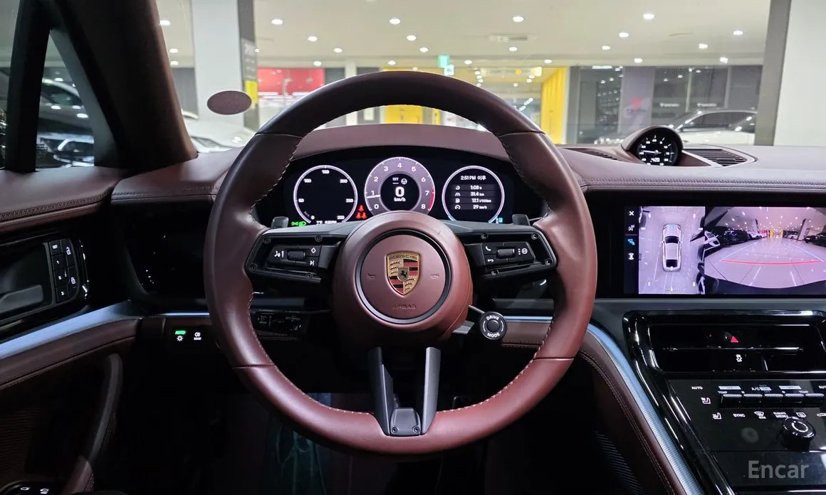 Фото 10 - Porsche Panamera