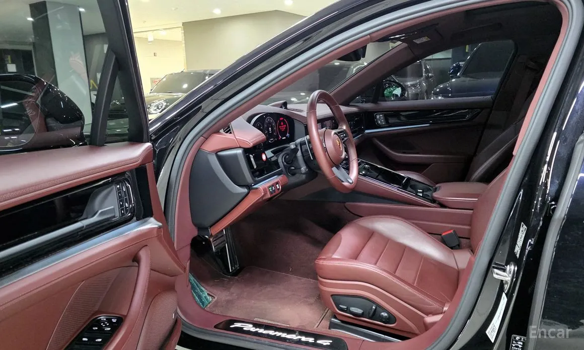 Фото 12 - Porsche Panamera