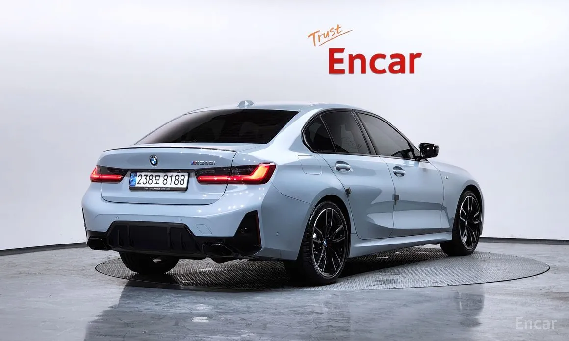 Фото 2 - BMW 3 Series