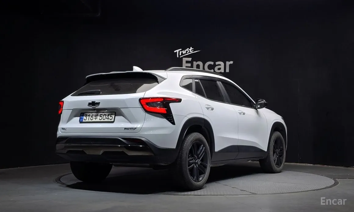 Фото 2 - Chevrolet Trax