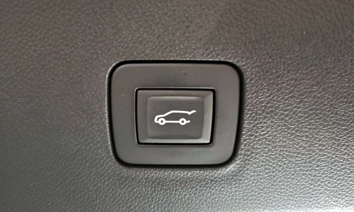 Фото 20 - Chevrolet Trax