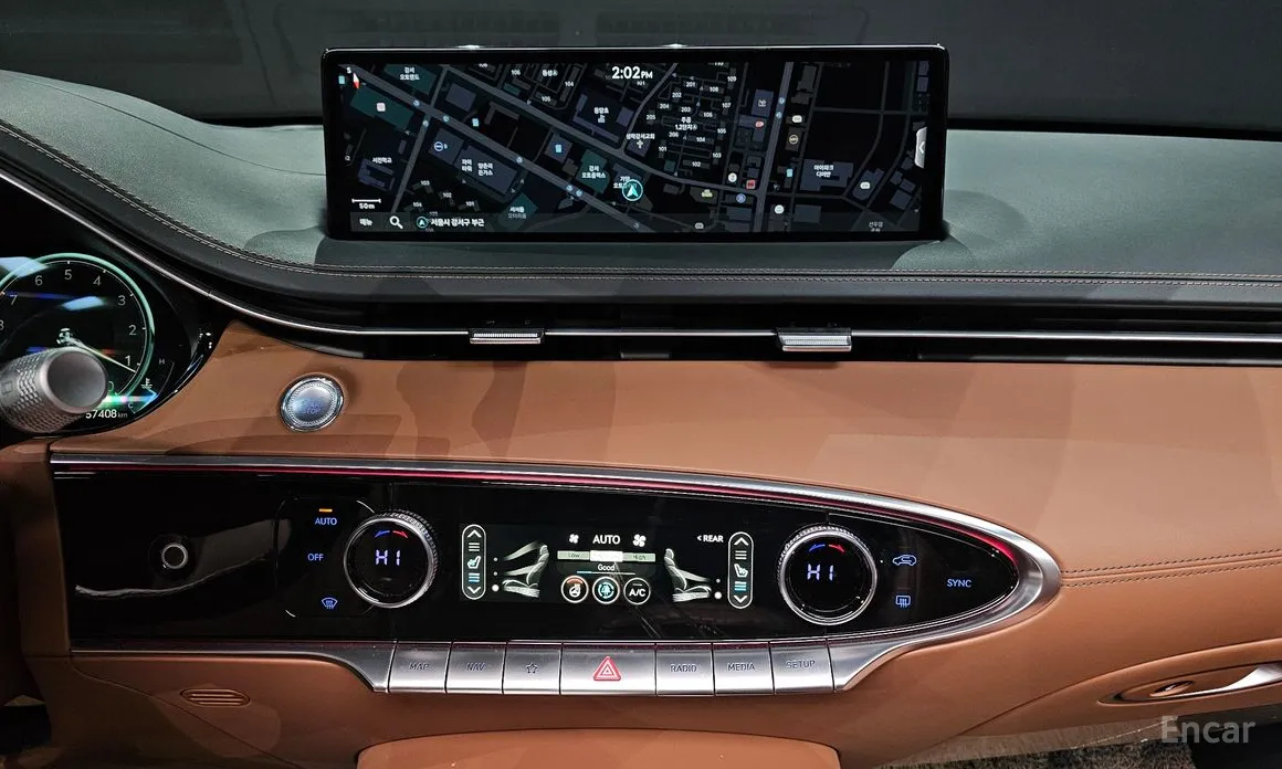 Photo 14 - Genesis GV70