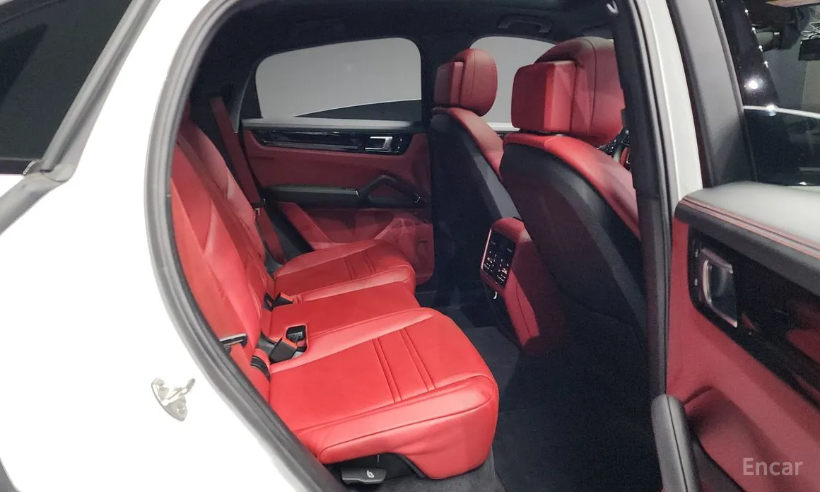 Фото 12 - Porsche Cayenne