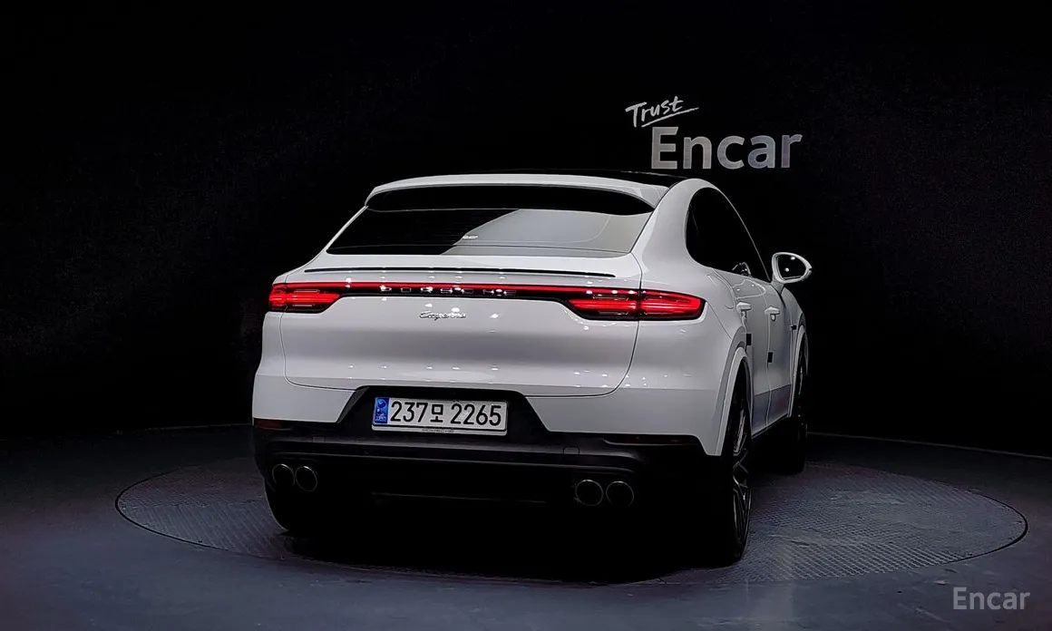 Фото 4 - Porsche Cayenne