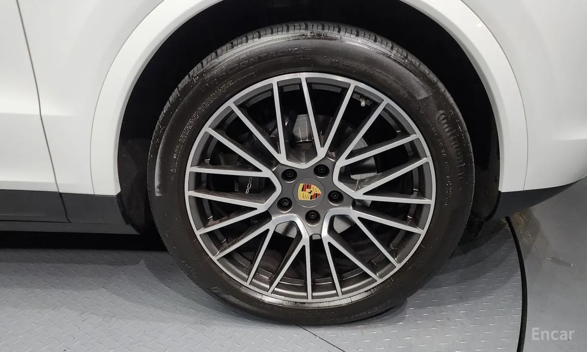 Фото 5 - Porsche Cayenne