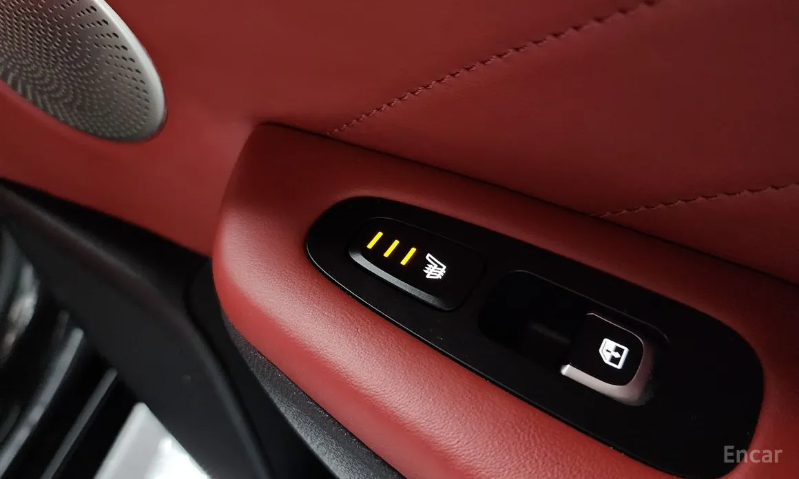 Фото 19 - Kia Stinger