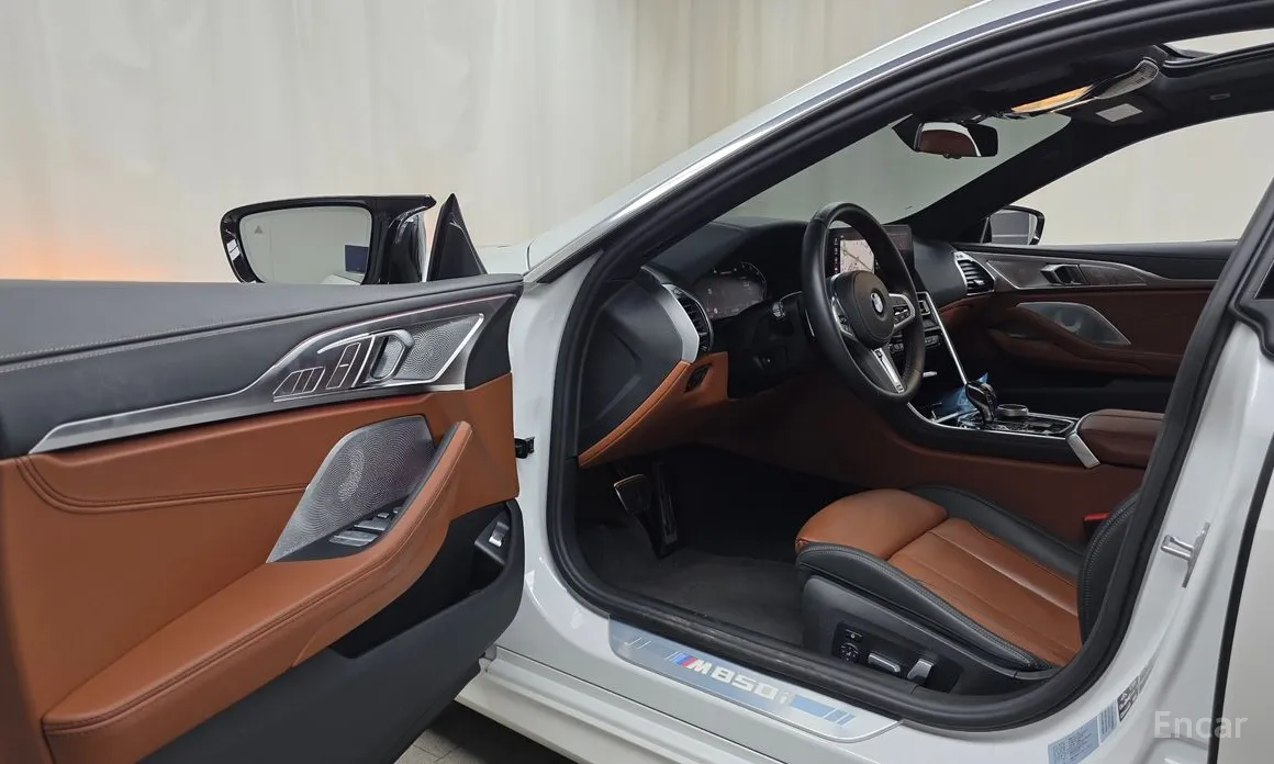 Фото 10 - BMW 8 Series