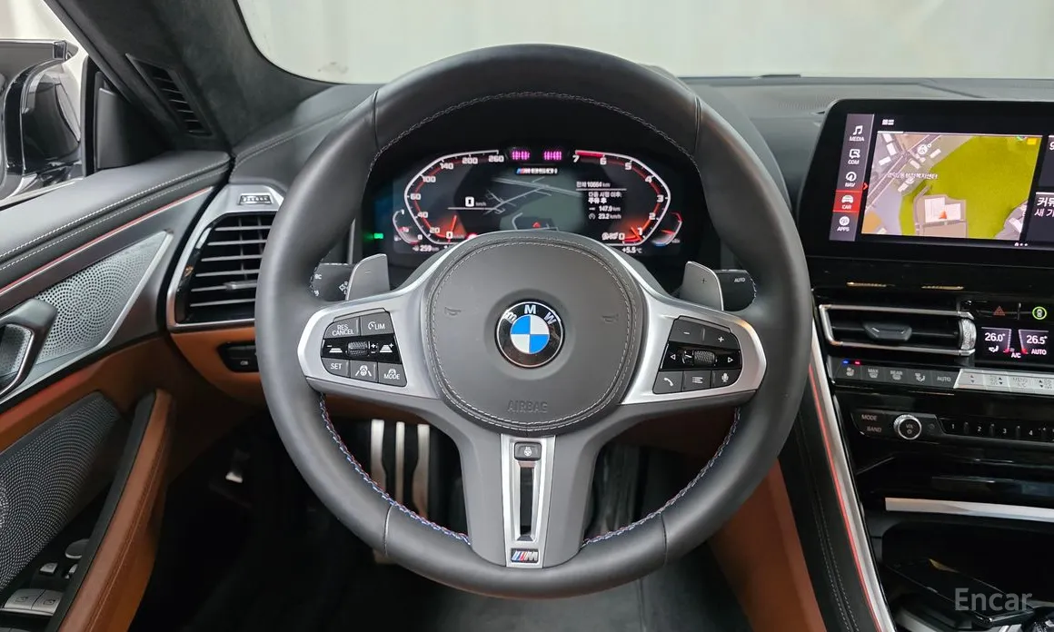 Фото 13 - BMW 8 Series