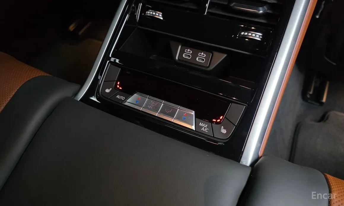 Фото 18 - BMW 8 Series