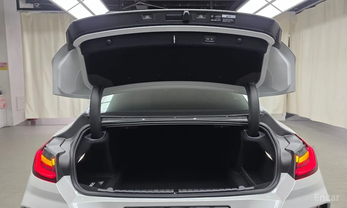 Фото 20 - BMW 8 Series