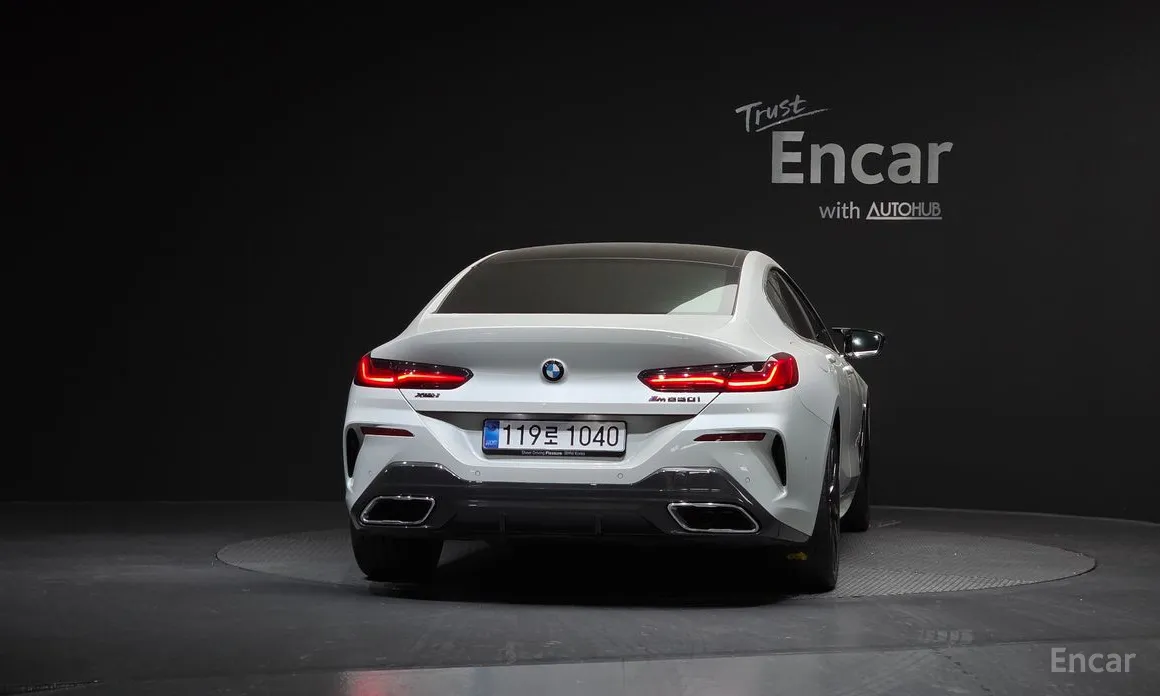 Фото 4 - BMW 8 Series