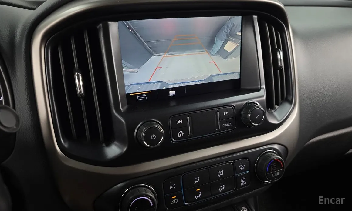 Фото 15 - Chevrolet Colorado