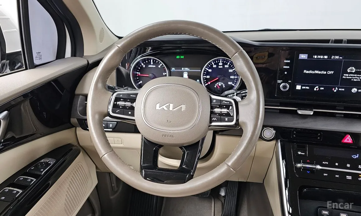 Фото 13 - Kia Carnival