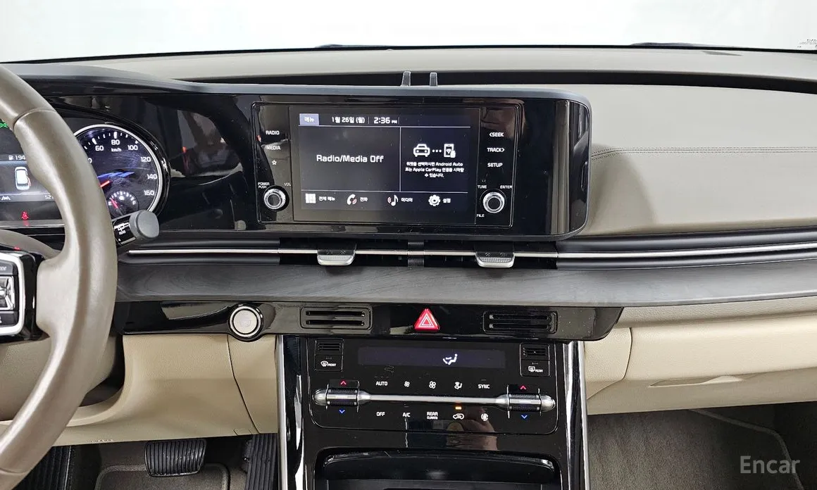 Фото 14 - Kia Carnival