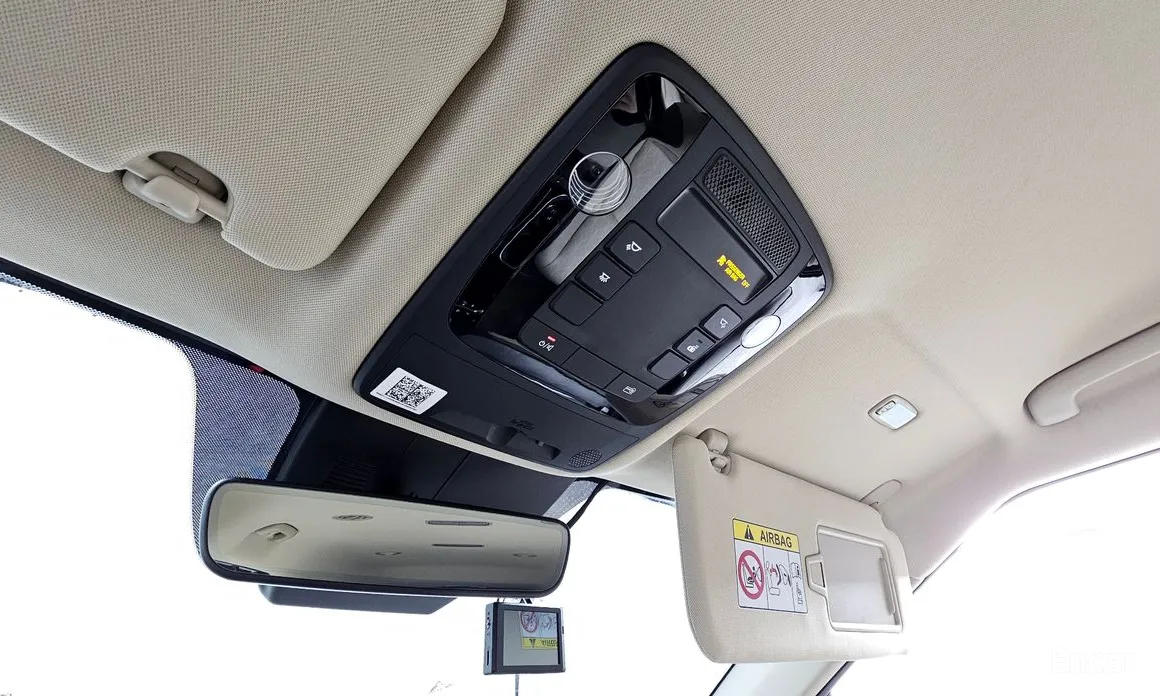 Фото 17 - Kia Carnival