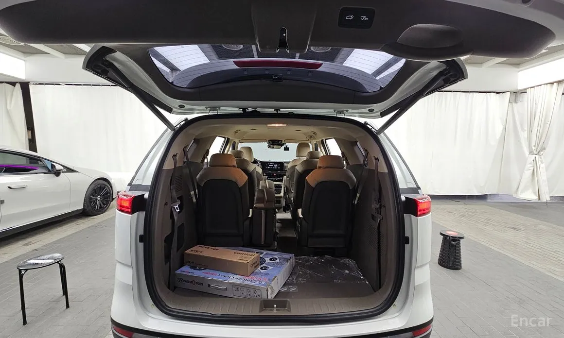 Фото 20 - Kia Carnival