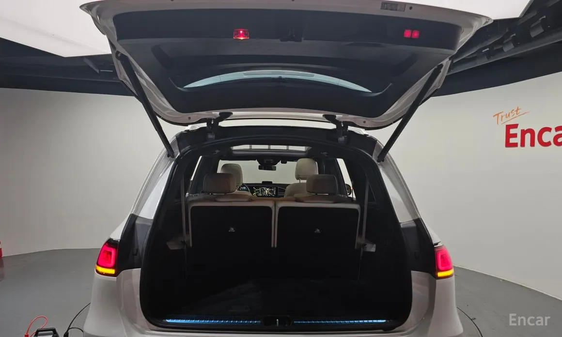Фото 20 - Mercedes-Benz GLS-Class