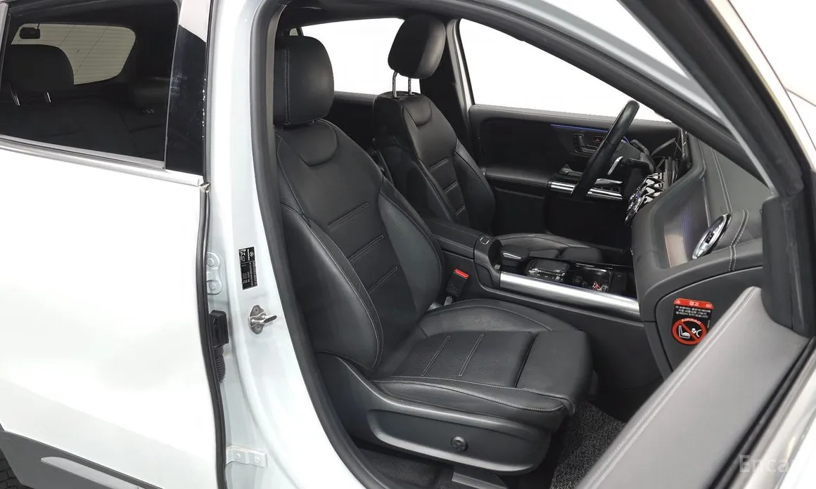 Фото 10 - Mercedes-Benz EQA