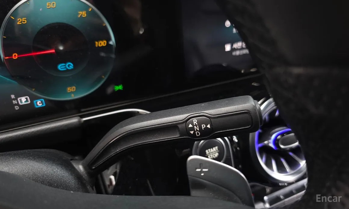 Фото 9 - Mercedes-Benz EQA