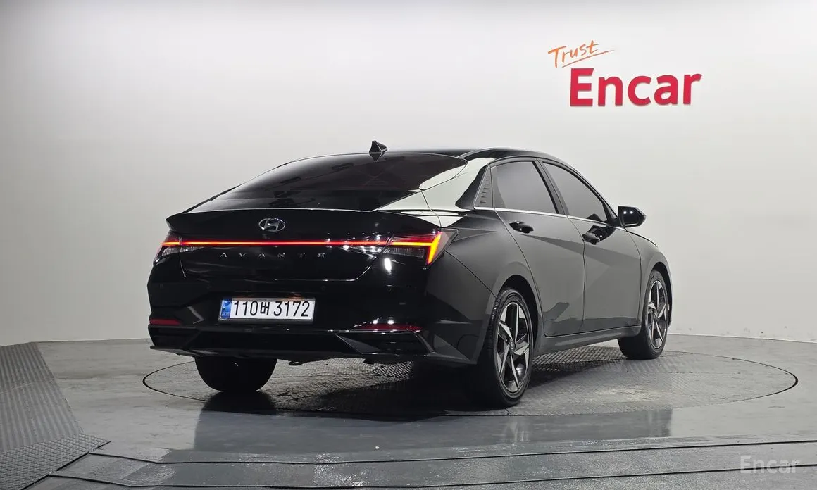 Фото 2 - Hyundai Avante