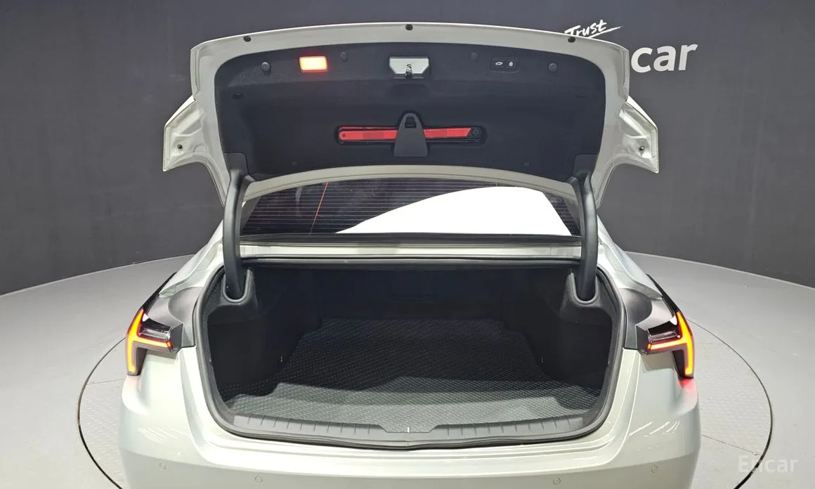 Фото 20 - Kia K8