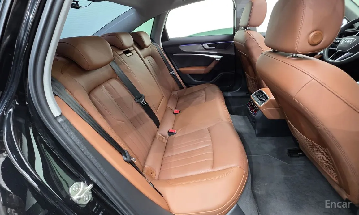 Фото 19 - Audi A6