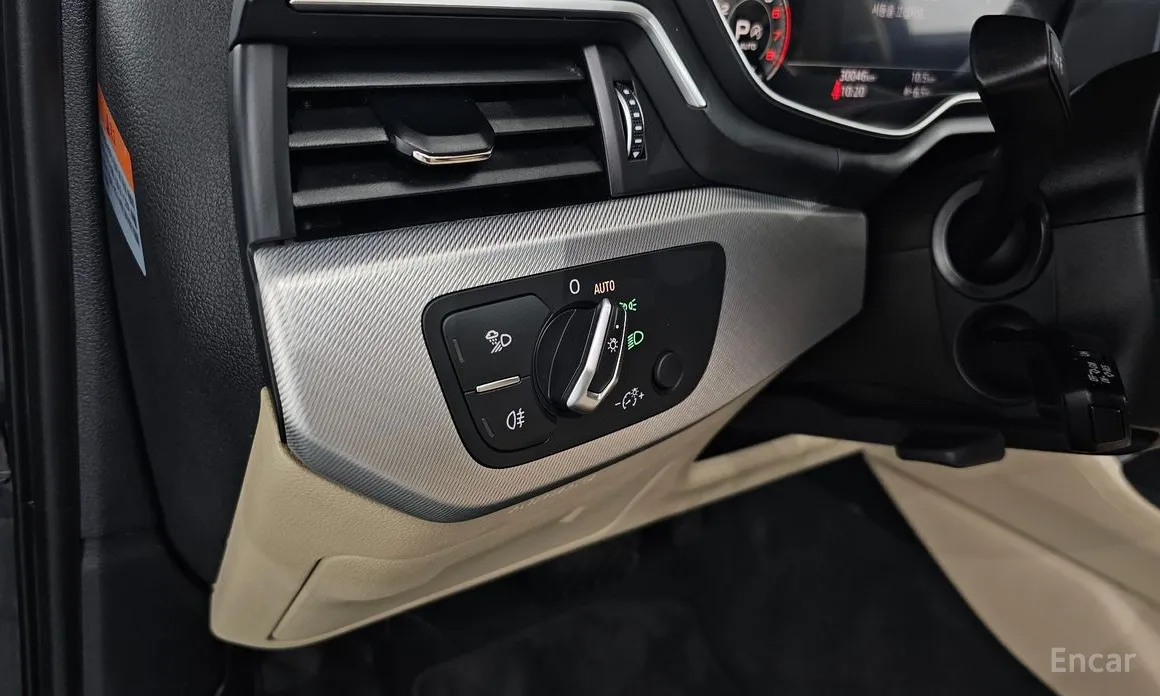 Фото 18 - Audi A4