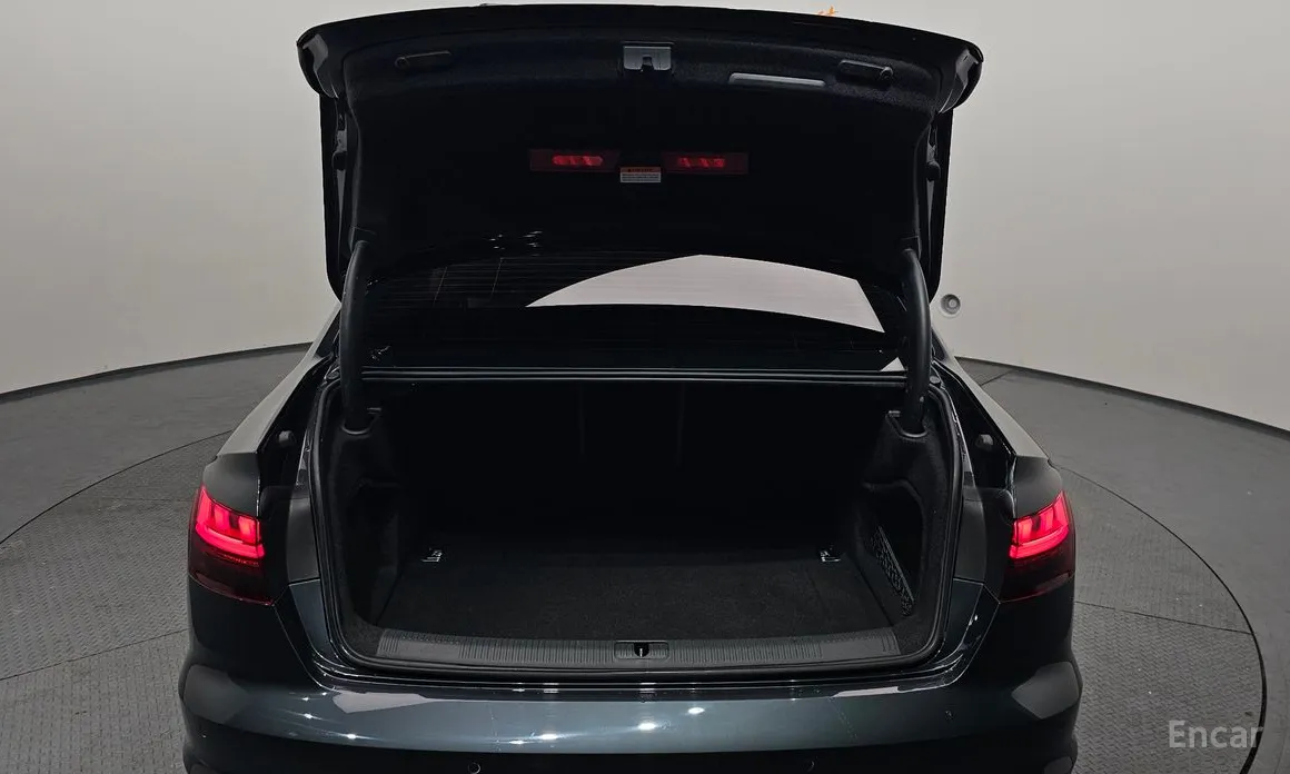 Фото 20 - Audi A4