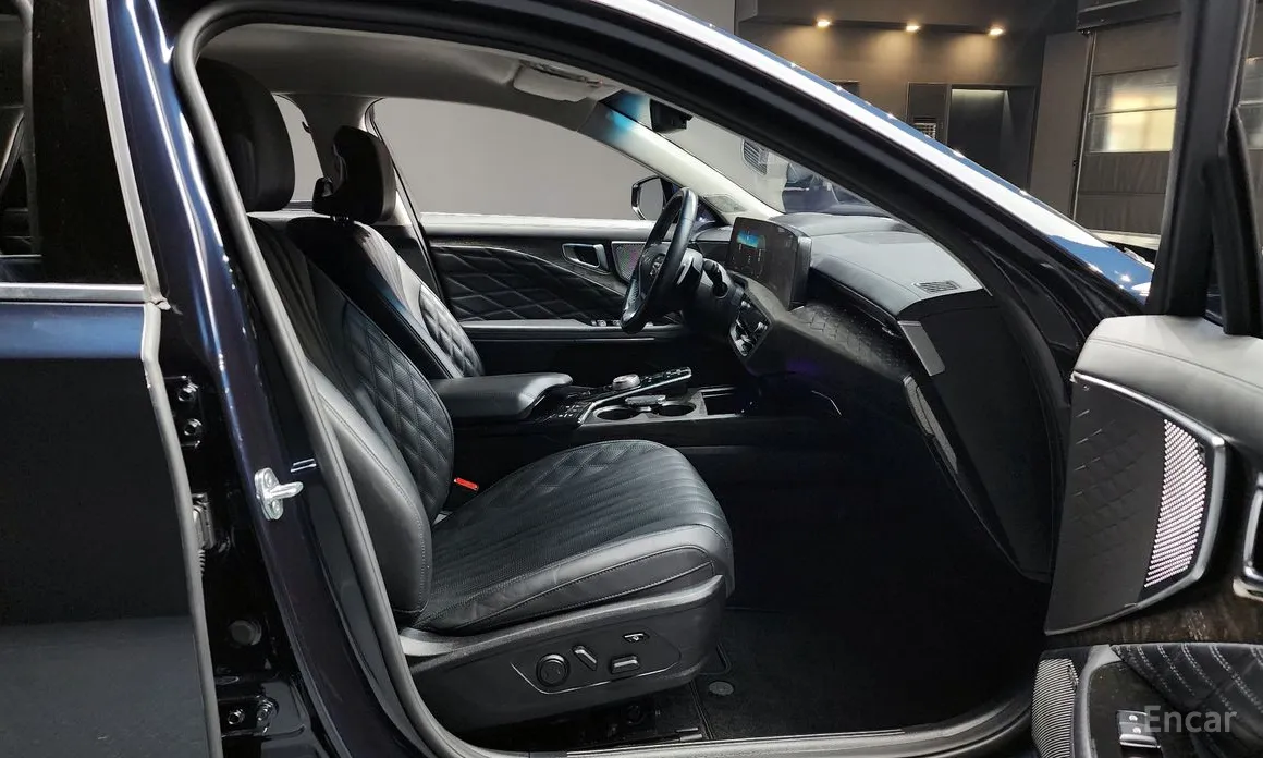 Фото 10 - Kia K8