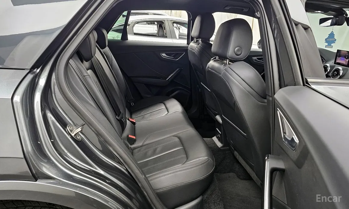 Фото 12 - Audi Q2