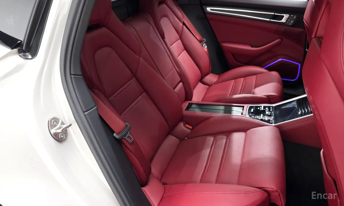 Porsche Panamera 2017 2.9 AWD Platinum Edition