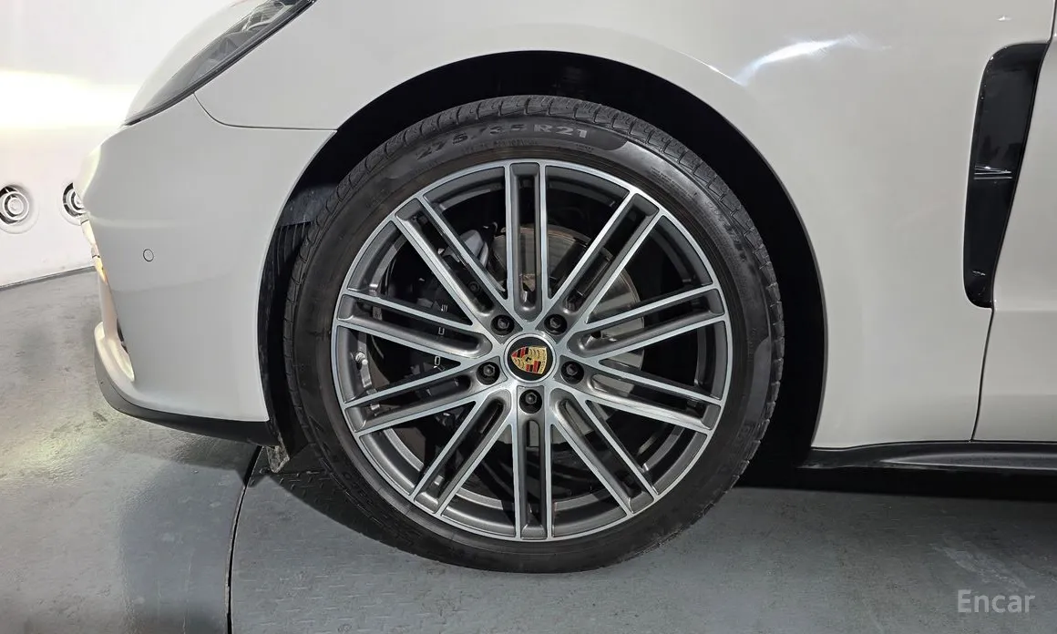 Porsche Panamera 2017 2.9 AWD Platinum Edition